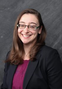 Asya Ofshteyn headshot.